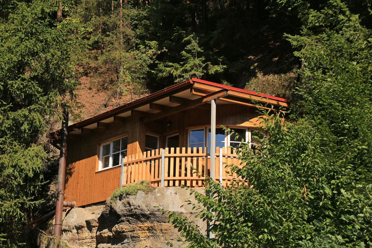 Malbenka - Chata Na Skale Pod Hradem Kokorin Zewnętrze zdjęcie
